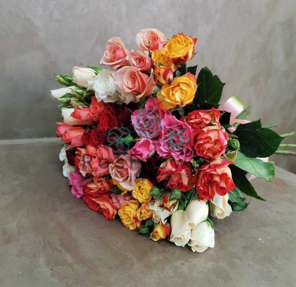 Букет цветов из: Розы в Ивоте