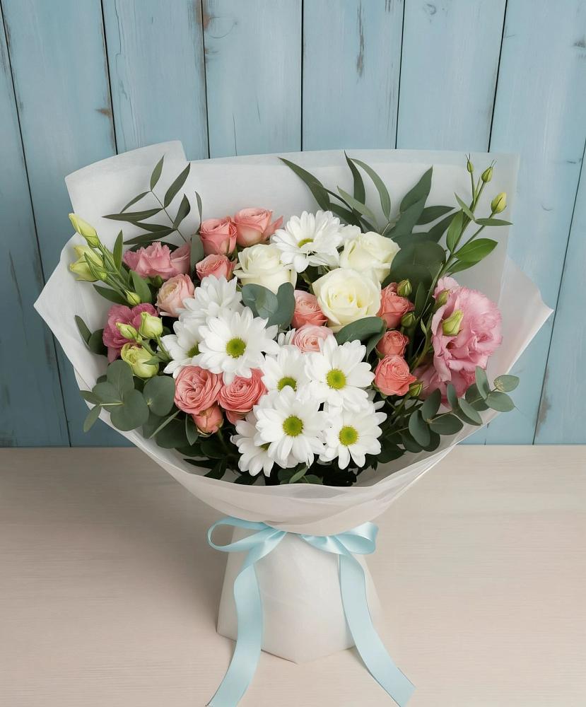 Букет цветов из: Розы, Лизиантусы и Хризантемы в Ивоте