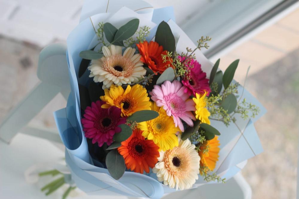 Букет цветов из: Герберы в Ивоте