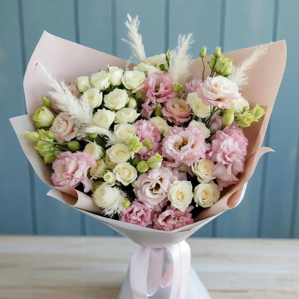 Букет цветов из: Альстромерии и Розы в Ивоте