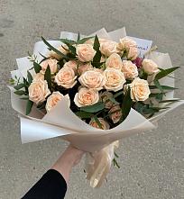 Букет Кремовые розы Латте в Ивоте