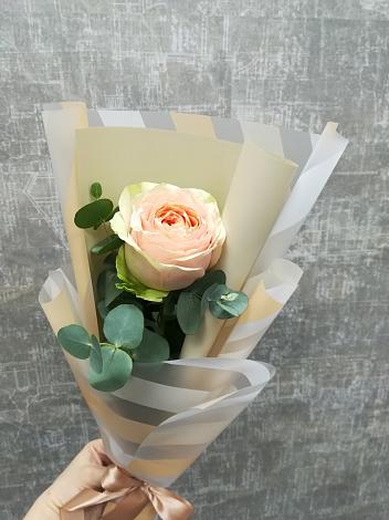 Букет цветов из: Розы в Ивоте