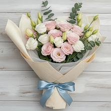 Букет цветов из:  Лизиантусы в Ивоте