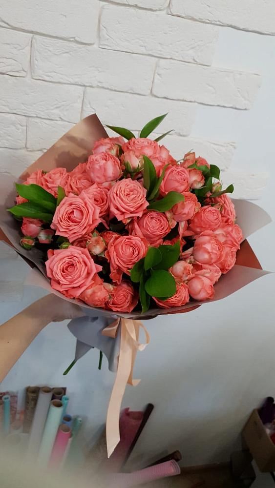 Букет цветов из: Розы в Ивоте