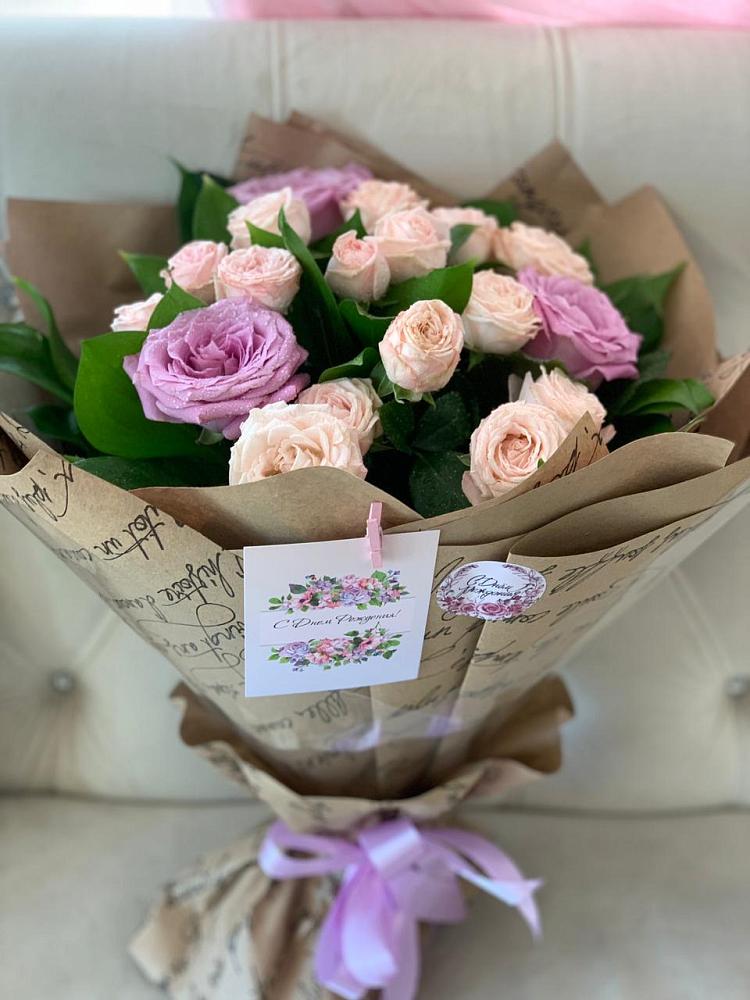 Букет цветов из: Розы в Ивоте