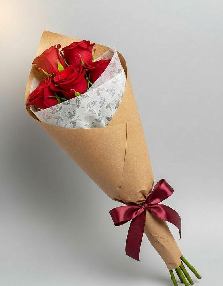 Букет цветов из: Розы в Ивоте