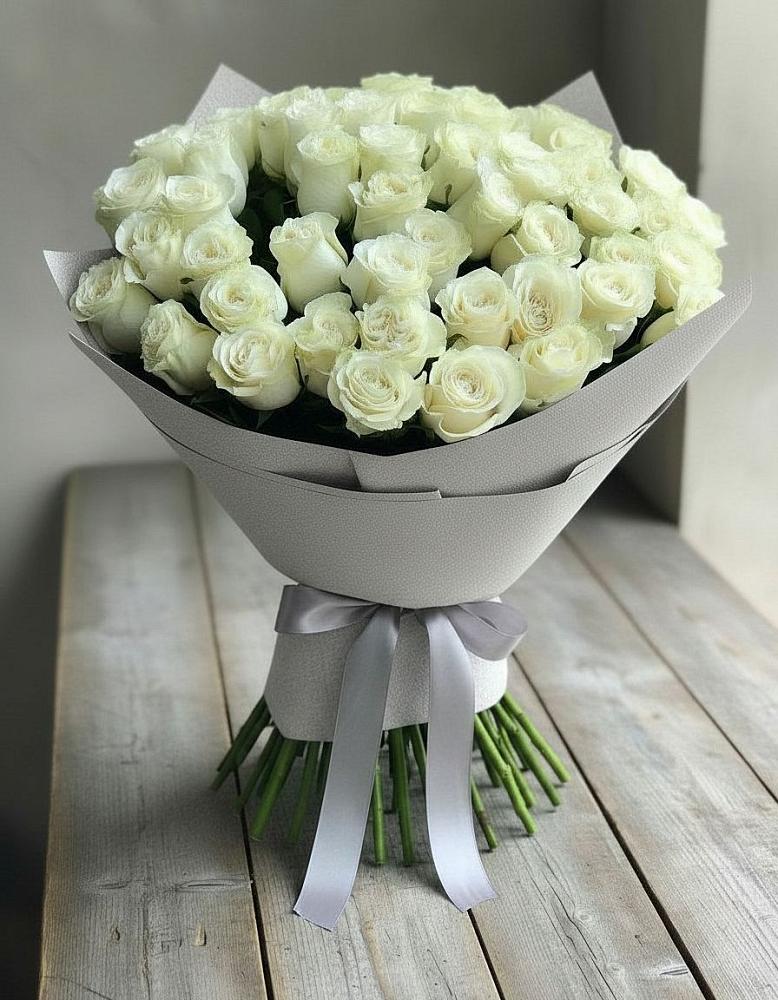 Букет 35 Белых роз в Ивоте