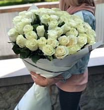 Букет 35 Белых роз в Ивоте