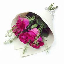 Букет цветов из:  Розы в Ивоте
