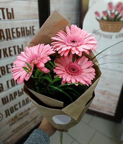 Букет цветов из: Герберы в Ивоте