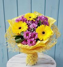 Букет цветов из:  Хризантемы и Герберы #REPLACE_PRED# Ивоте