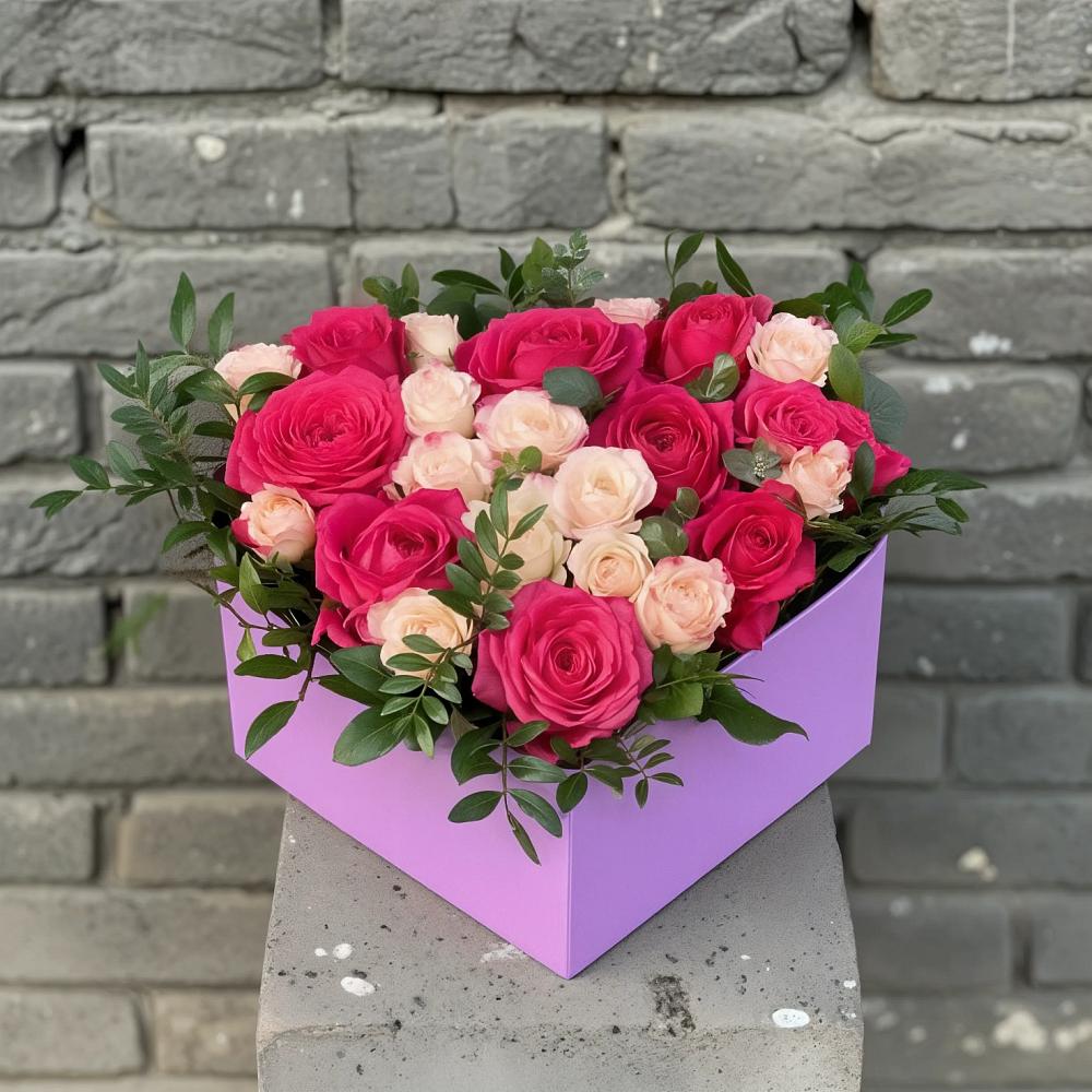 Цветочная композиция из Розы в коробке в Ивоте