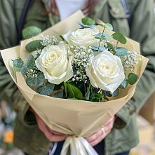 Букет цветов из:  Розы в Ивоте