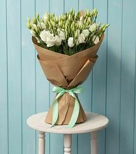 Букет цветов из:  Лизиантусы в Ивоте