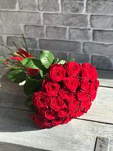 Красные розы Фридом в Ивоте Букет Красные розы Фридом в Ивоте