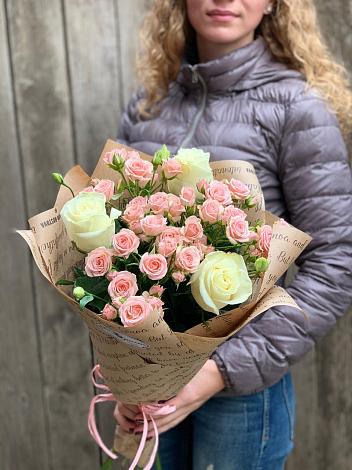 Букет цветов из: Розы в Ивоте