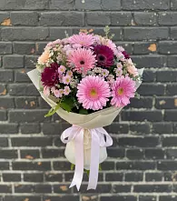 Букет цветов из:  Герберы и Хризантемы в Ивоте