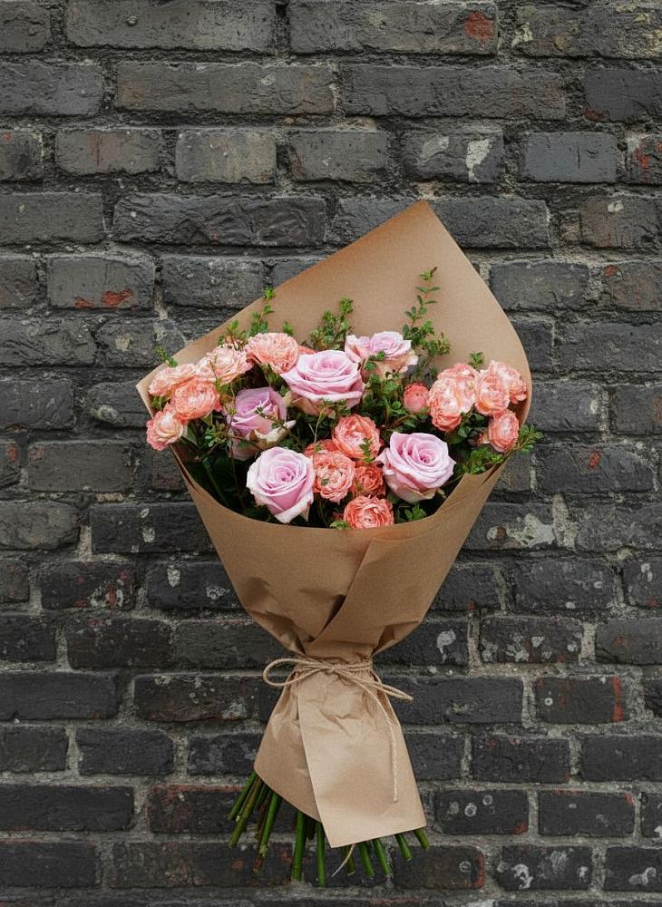 Букет цветов из: Розы в Ивоте