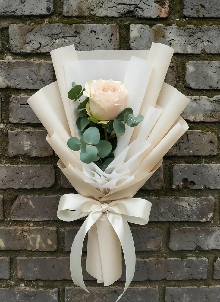 Букет цветов из: Розы в Ивоте