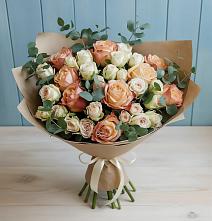 Букет цветов из:  Альстромерии и Розы в Ивоте