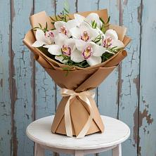 Букет цветов из:  Орхидеи и Розы в Ивоте